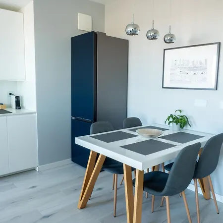 11pietro Apartment